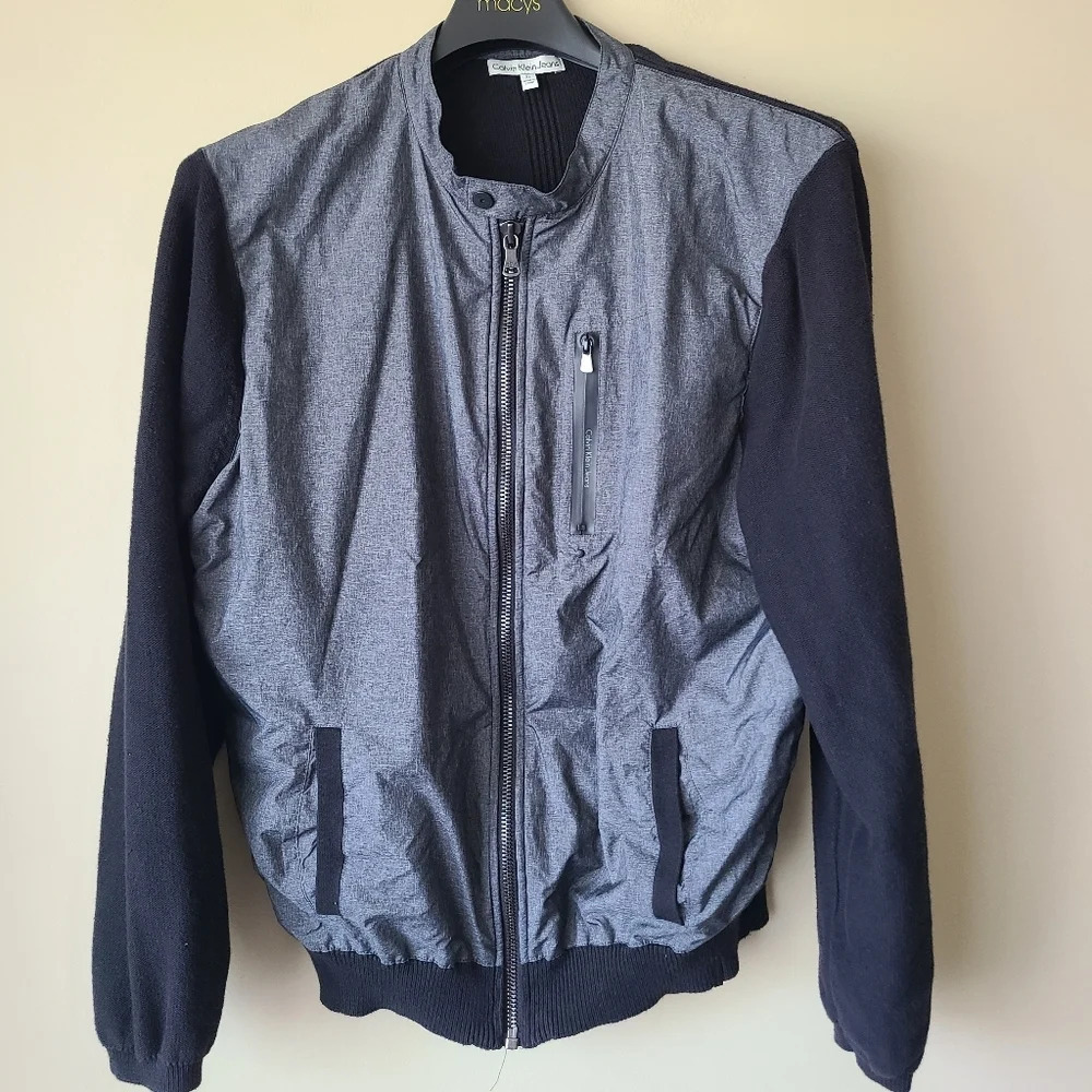 Calvin Klein Jeans Men's sweater sz.XL zip up gray/black (B)
